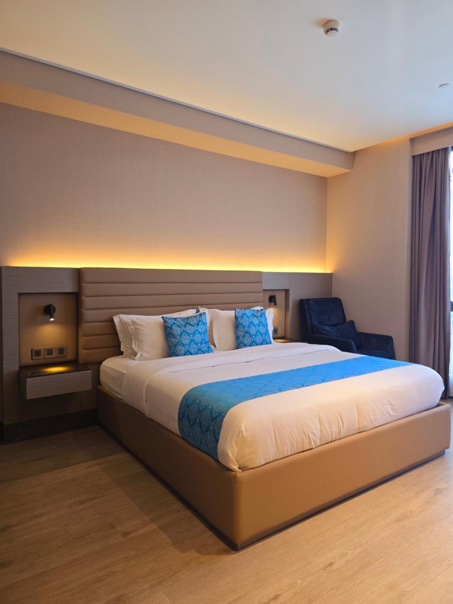 Bayprime Hotel Paranaque City Exterior photo